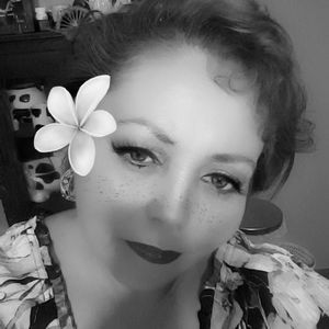 Meet your Posher, Lilia